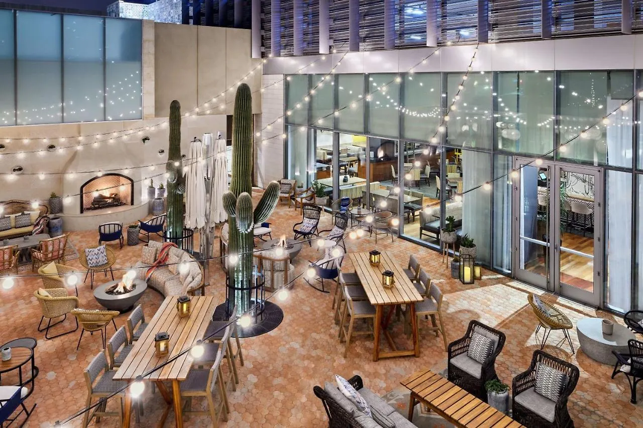 The Westin Phoenix Downtown מלון