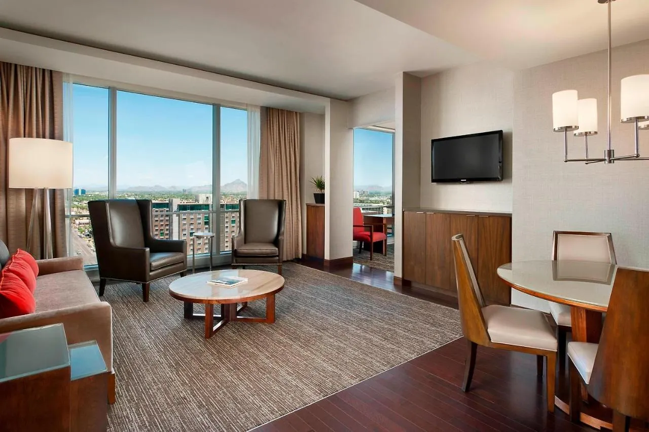 מלון The Westin Phoenix Downtown