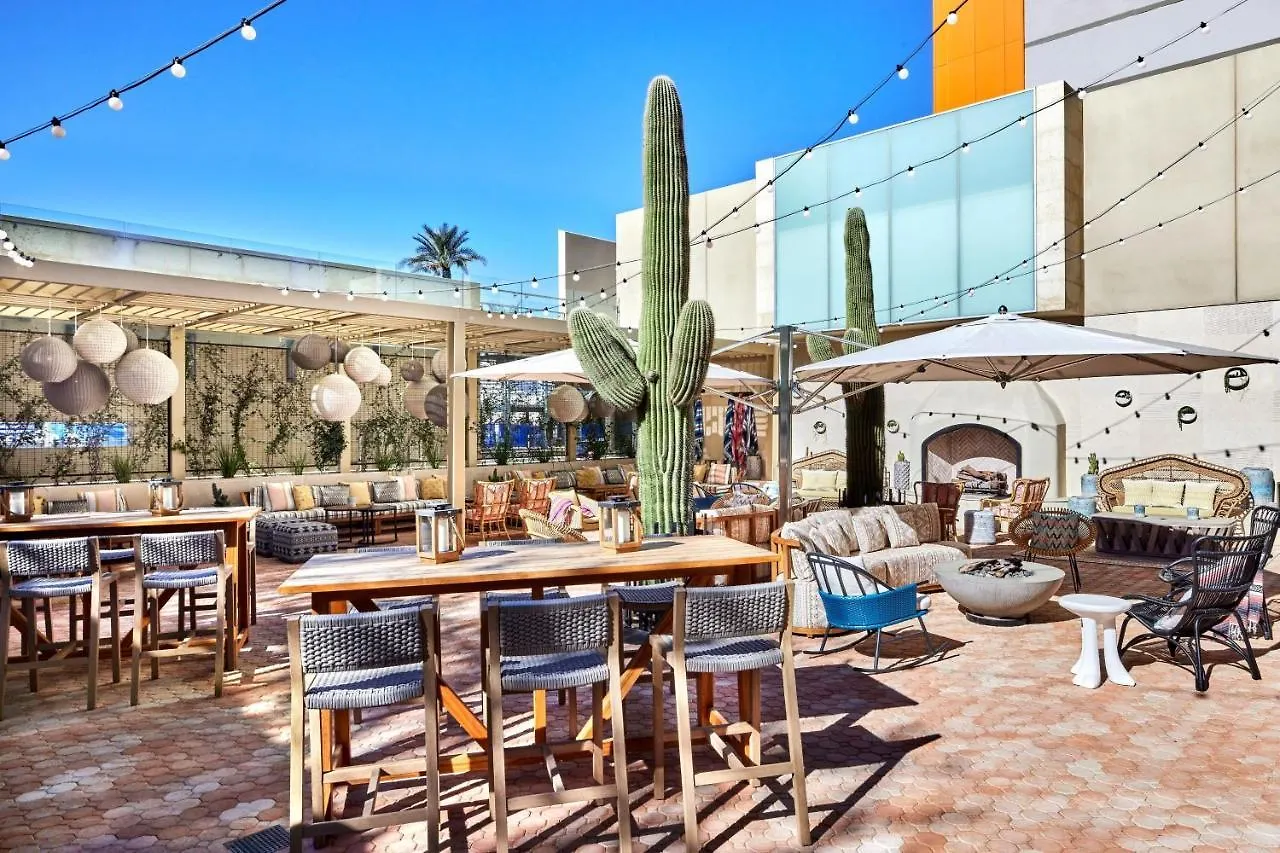 The Westin Phoenix Downtown מלון