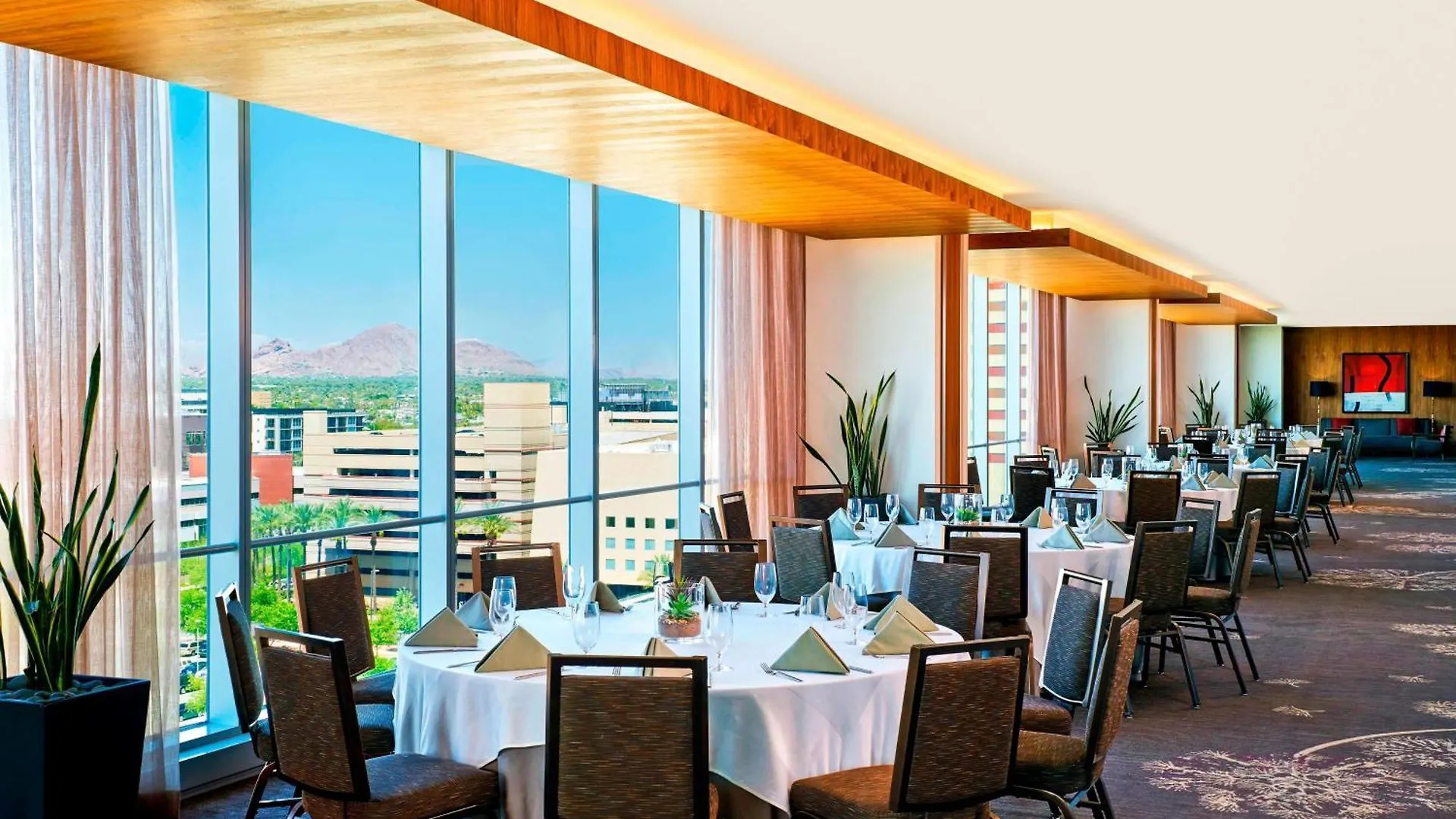 The Westin Phoenix Downtown מלון